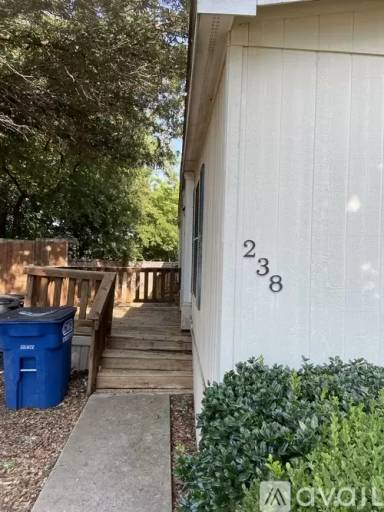 Main picture of 238 Castleridge Dr
