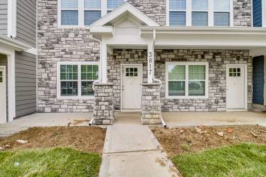 Main picture of 3829 Thompson St