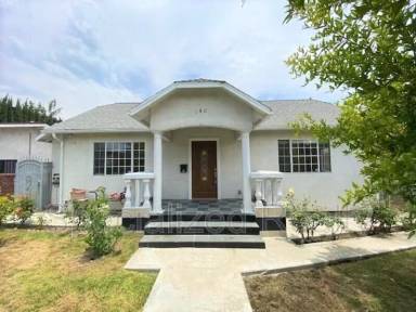 Main picture of 138 S Cedar St