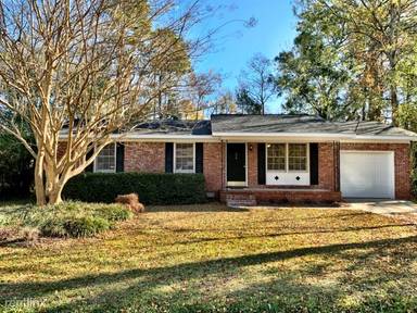 Main picture of 228 Azalea Ct