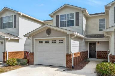 Main picture of 799 Majestic Dr