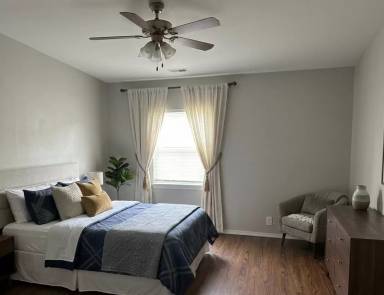Main picture of 231 N Main St