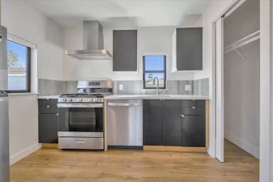Main picture of 4205 Portola Dr