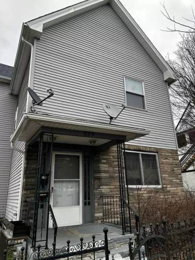 Main picture of 539 Willow St