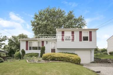 Main picture of 564 Carnival Dr