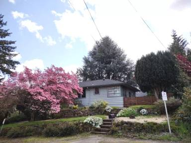 Main picture of 4434 SW Valona Way