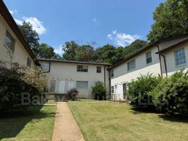 Main picture of 443 Dargan Pl SW