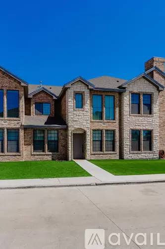 Main picture of 3001 Pointer Ln
