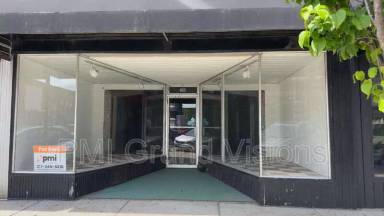 Main picture of 605 Monroe Ave