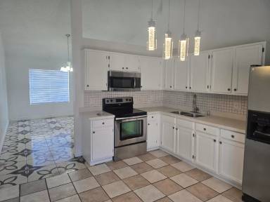 Main picture of 5960 W Oregon Ave