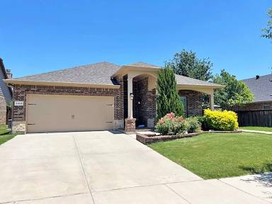 Main picture of 3308 Tamarack Ln