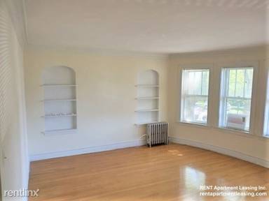 Main picture of 6127 N Claremont Ave