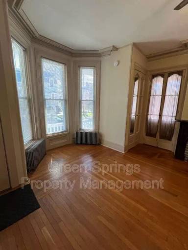 Main picture of 107 Caroline St