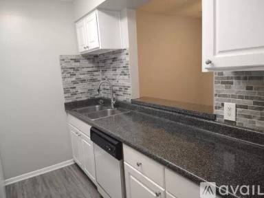 Main picture of 3315 W Horatio St