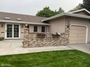 Main picture of 2090 Glasser Pl