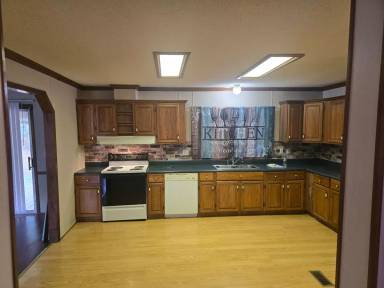 Main picture of 8133 Trey Way
