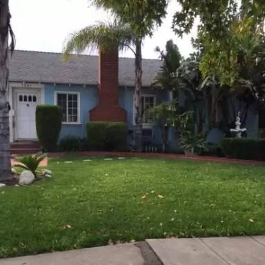 Main picture of 7425 Gloria Ave