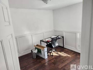 Main picture of 407 S Grazing Ct