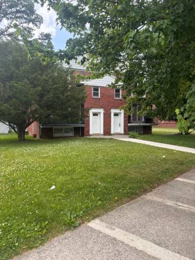 Main picture of 1906 Livingston St