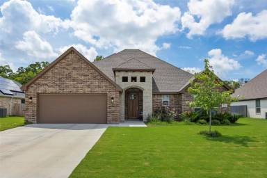 Main picture of 216 Belmont Dr