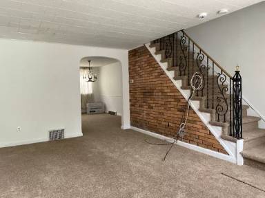 Main picture of 1140 Glen Avon Rd
