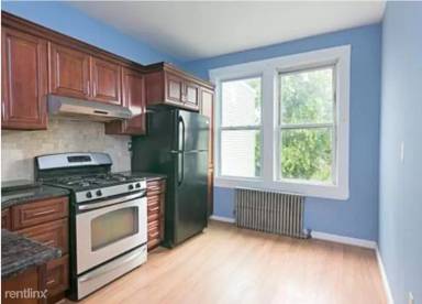 Main picture of 24 Gates Ave