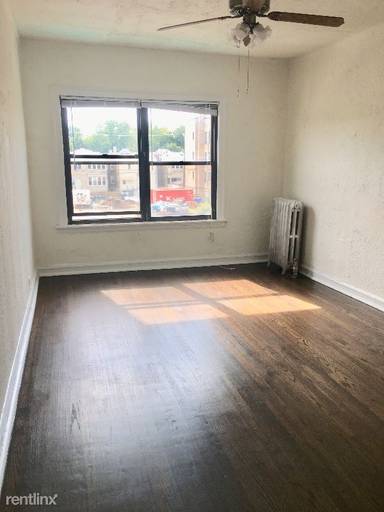 Main picture of 1234 W Loyola Ave