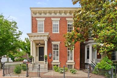 Main picture of 2519 E Grace St