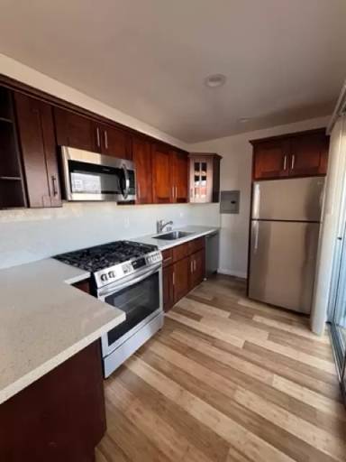 Main picture of 5567 Inglewood Blvd