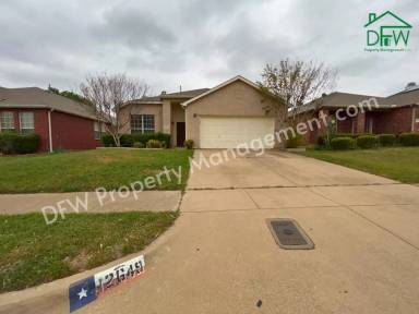 Main picture of 12649 Black Cherry Ln