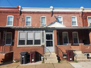 Main picture of 1815 W 2nd St