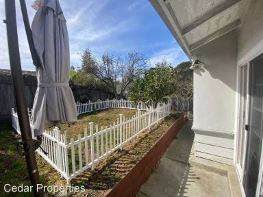 Main picture of 205 Sunnyside Ave
