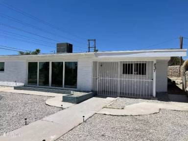 Main picture of 827 Chile Pl