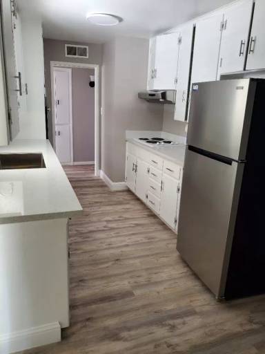 Main picture of 2227 S Terrace St
