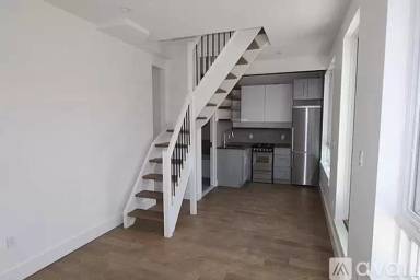 Main picture of 85 Montrose Ave