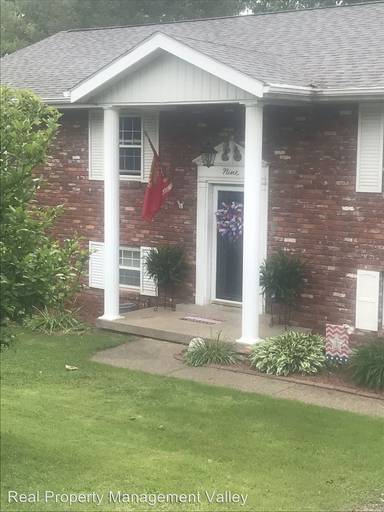 Main picture of 9 Brentwood Cir