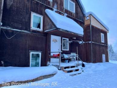 Main picture of 145 Palace Cir