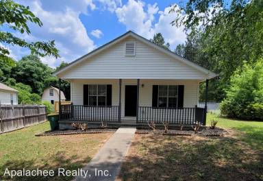 Main picture of 262 Courtyard Cir