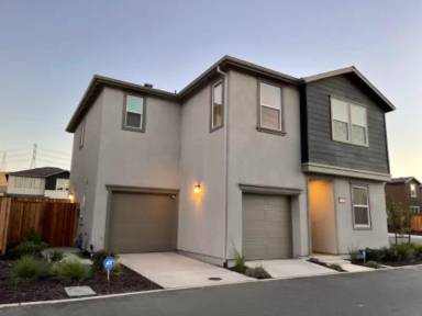 Main picture of 616 Whisper Ln