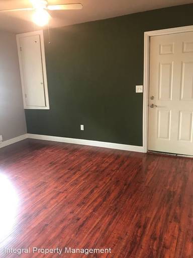 Main picture of 1075 32nd St