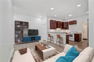 Main picture of 2500 Sarah St
