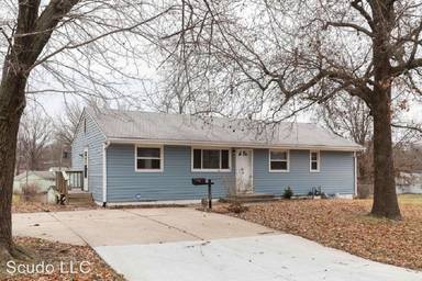 Main picture of 4913 Appleton Ave