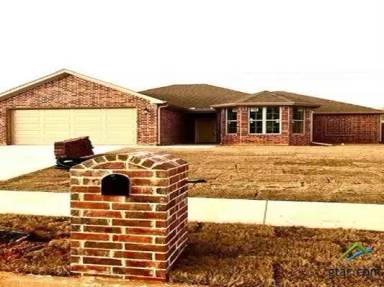 Main picture of 5831 Deauville St