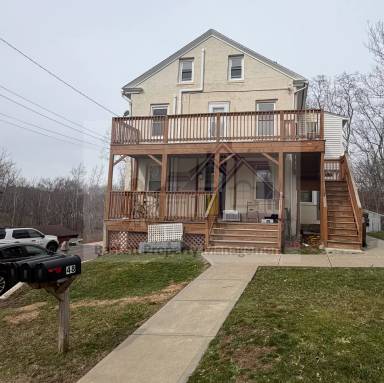 Main picture of 48 Jackson St