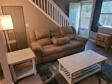 Main picture of 609 Bennett Ave