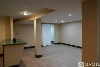 Main picture of 6115 N Meade Ave