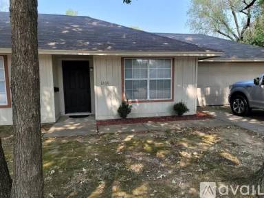 Main picture of 1206 Christian Ave