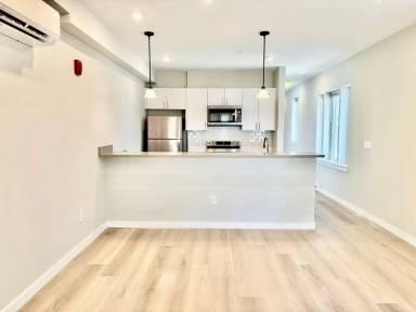 Main picture of 5356 Cedar Ave