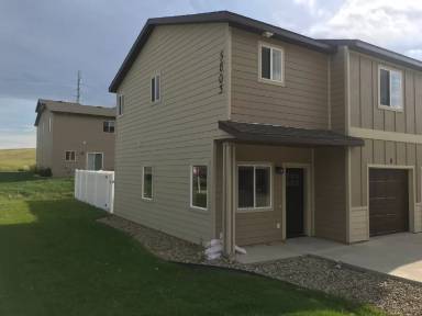 Main picture of 5803 Victoria Ave