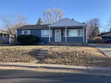 Main picture of 3046 S Jasmine St